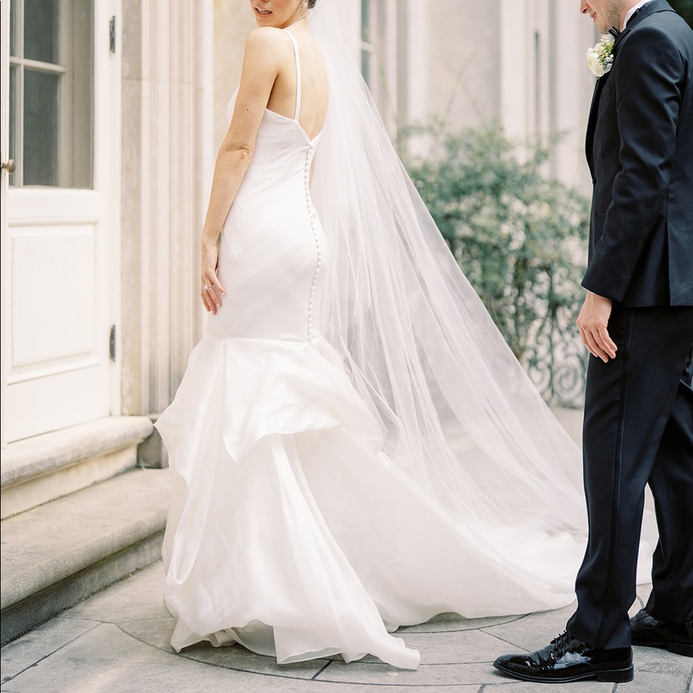 Carol Hannah Wedding Dress - Picture 12 of 13